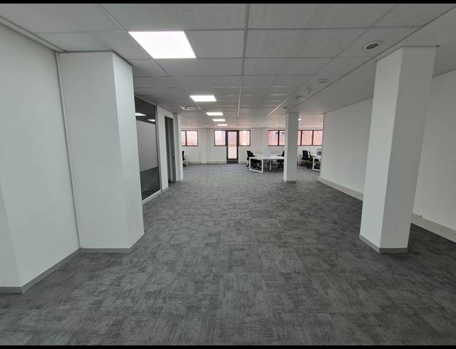 357M² OFFICE TO LET IN RIVONIA